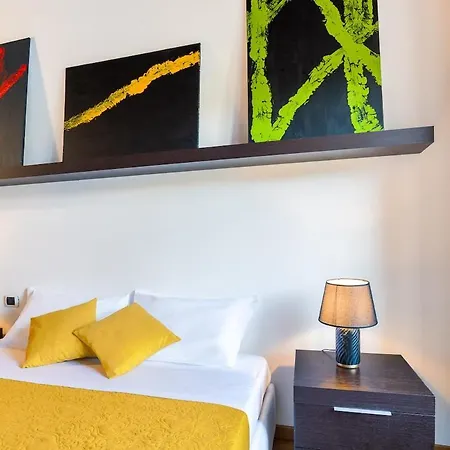 Apartament Beautiful Apartment-piazza Mazzini View Como